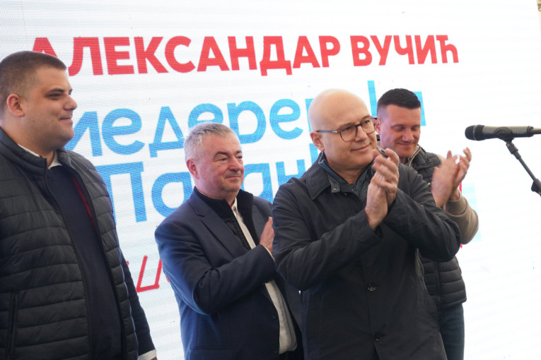 Vučević iz Selevca poslao jasnu poruku: Srbija se ne ruši, Srbija jača, dosta je bilo nasilja i blokada (FOTO/VIDEO)