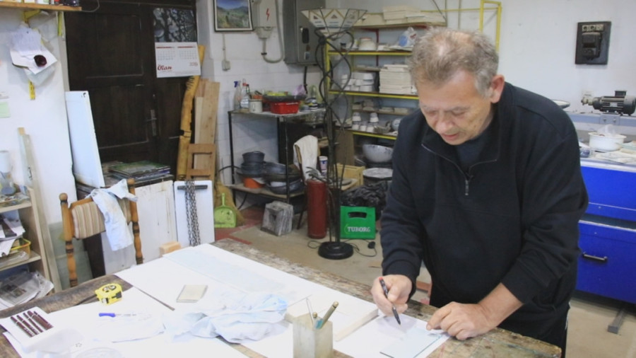 Njegovi vitraži obišli čitav svet: Zanatlija sa Zlatibora dominira u ovom polju, niko ne radi kao on (FOTO)