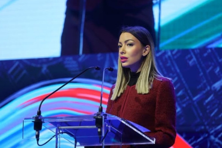 Đilas opet napao svoje blokadere: Oni su bez znanja, nisu još završili školu, a kamoli da vode državu! (VIDEO)