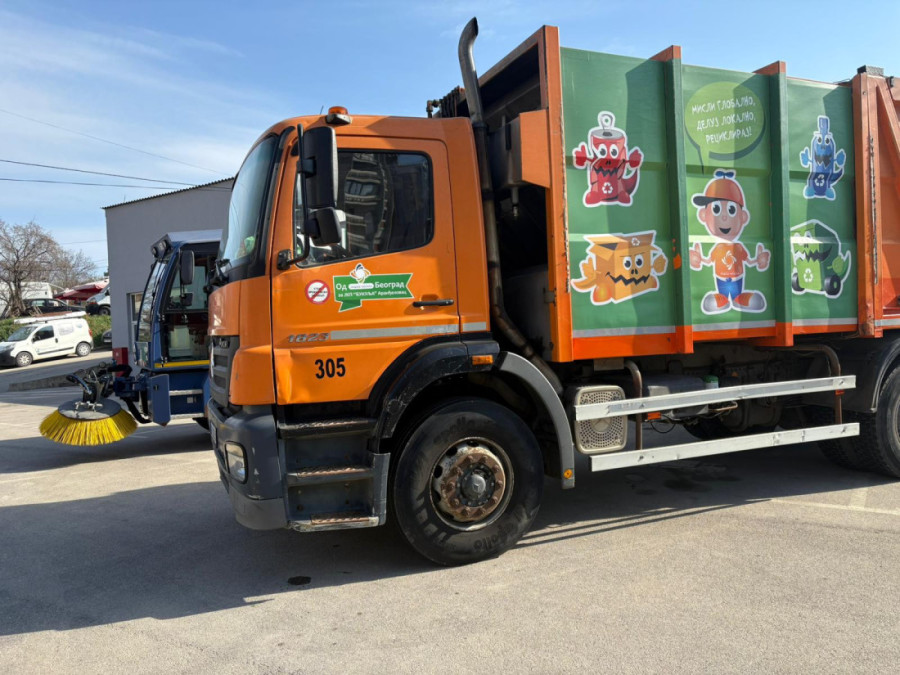 „Gradska čistoća“ ponovo donirala svoja vozila – ovoga puta JKP „Bukulja“ u Aranđelovcu