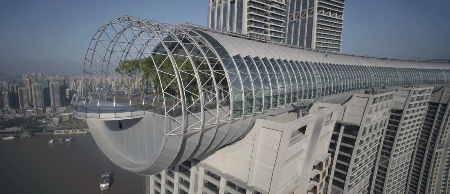 Nebeski most: Horizontalni neboder sa staklenim podom koji oduzima dah (FOTO)