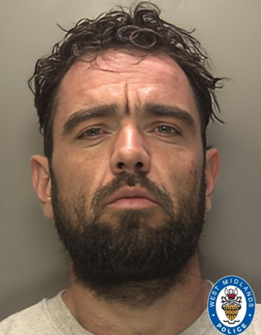 Muškarac ubio prostitutku, pa policiju navodio na pogrešne tragove: "Osmehivao se" dok je vukao kovčeg sa njenim telom (FOTO)