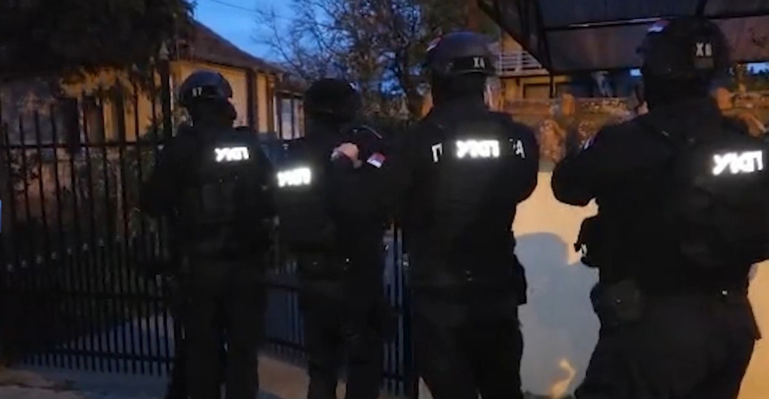 Pala kriminalna grupa: Uhapšeno 16 osoba, krali vozila po EU, pa ih preprodavali u Srbiji (FOTO/VIDEO)