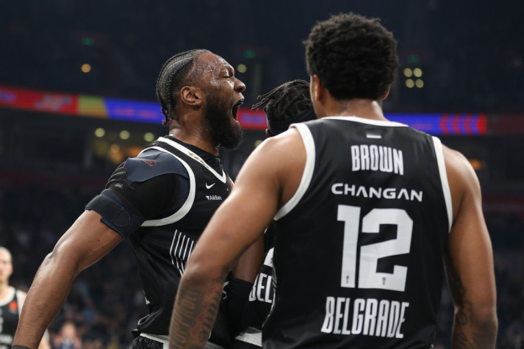 Partizan vratio još jedan dug! Džons srušio Asvel u poslednjoj sekundi!