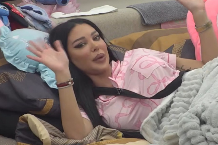 Maji Marinković pukao silikon u zadnjici! MIlan Milošević: "Pucaće sva, ona je sva plastična"