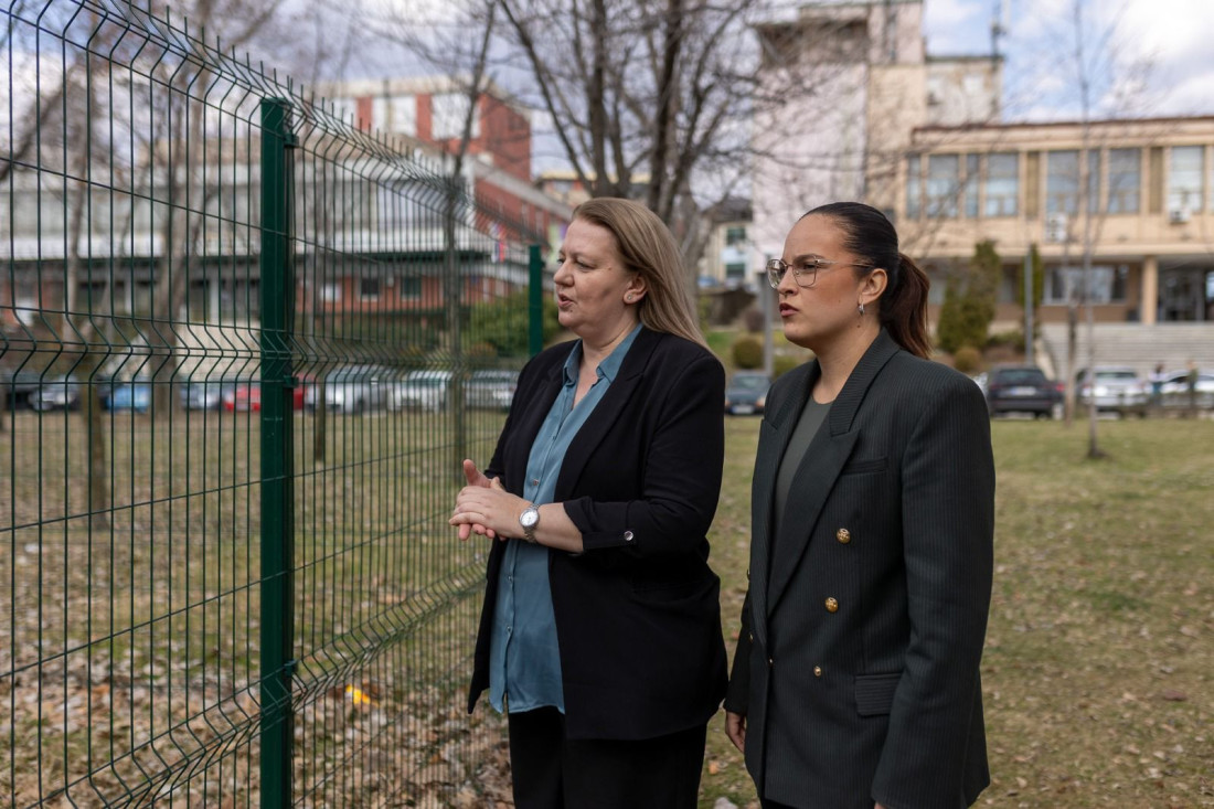 Boru još jedna merna stanica za praćenje kvaliteta vazduha: Ministarka predala i "smećar" i opremu za sakupljanje otpada