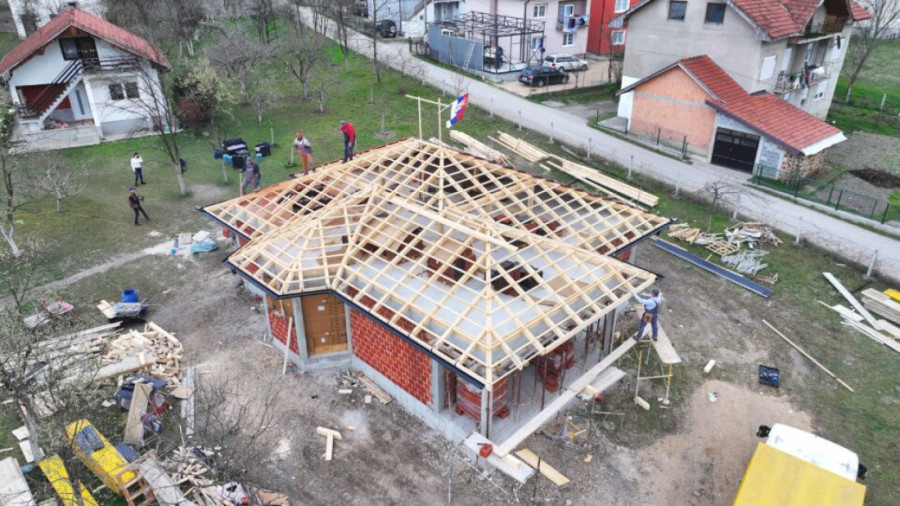 Ostvaruju svoj san: Mladi par dobio 20.000 evra od države, sad grade svoj dom!