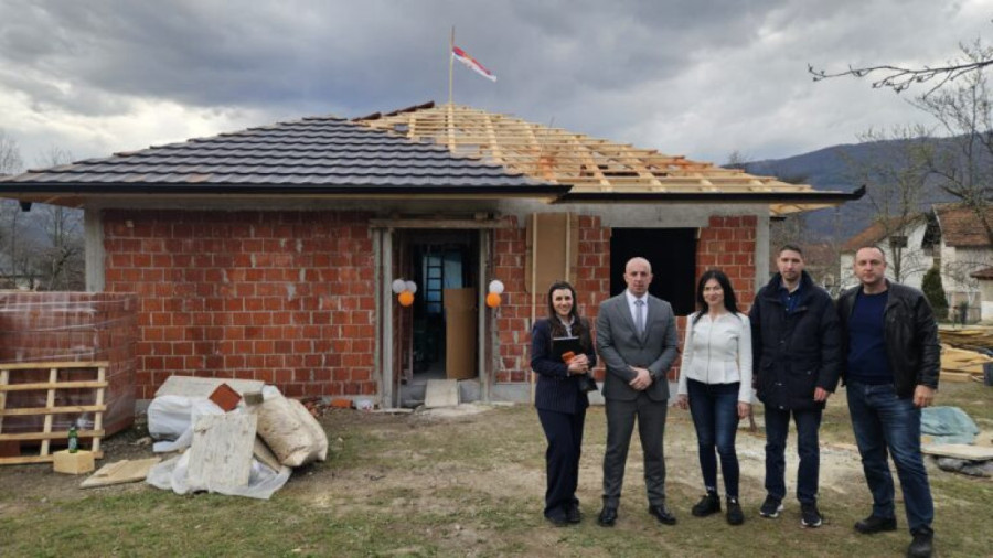 Ostvaruju svoj san: Mladi par dobio 20.000 evra od države, sad grade svoj dom!