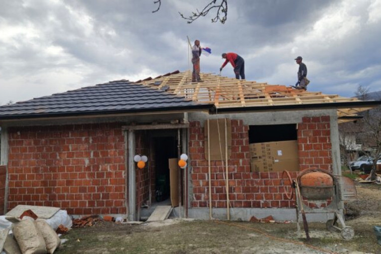 Ostvaruju svoj san: Mladi par dobio 20.000 evra od države, sad grade svoj dom!