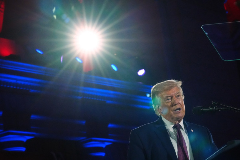 Tramp postavio rok za kraj rata: Ako Iran ne pristane, sledi pakao