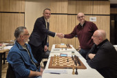 Kragujevac domaćin prvenstva Srbije za veterane: Šah poput mostova spaja ljude (FOTO)