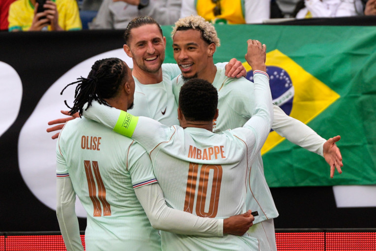 I sa igračem manje Francuska bolja od Brazila: Bremer samo ublažio poraz (FOTO)