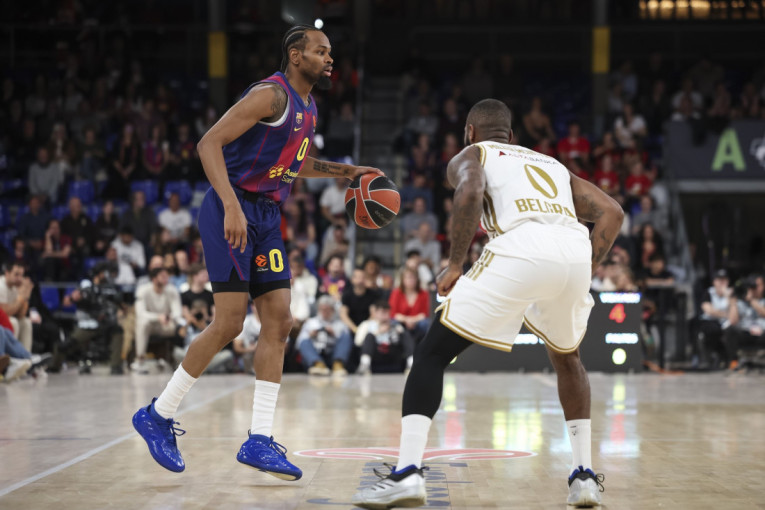 Barselona - Crvena zvezda: Domaćin ne ispušta prednost (VIDEO)