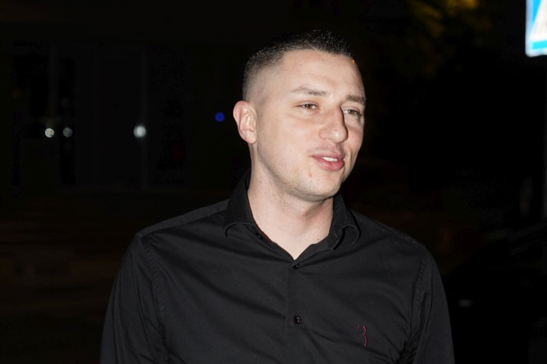 Pevač pokrenuo privatni biznis: Ne možeš ti u 60 godina stalno da ideš da pevaš!