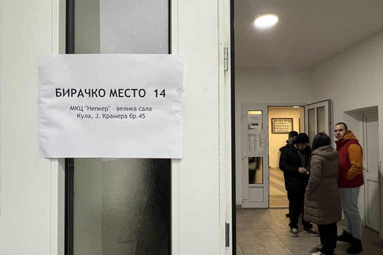 LOKALNI IZBORI U SRBIJI: Deset opština i gradova danas bira odbornike! U Kuli birači poranili, glasanje protiče bez problema! (FOTO/VIDEO)