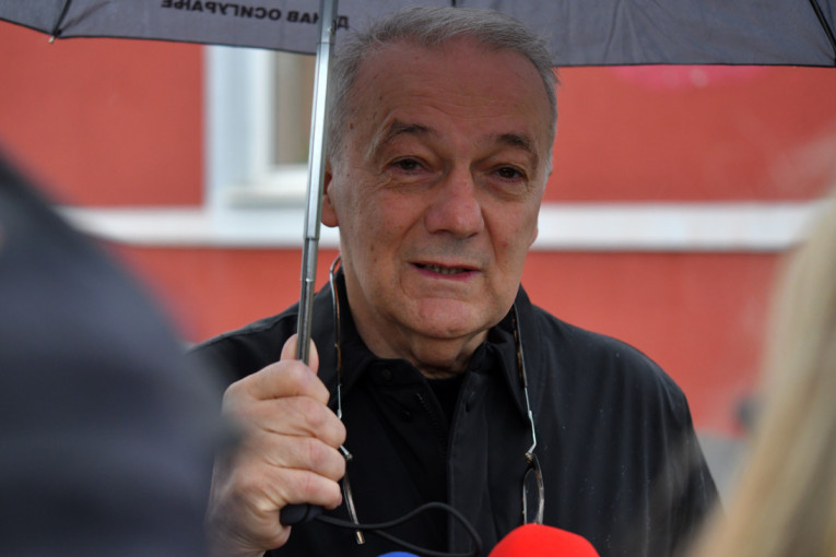 LOKALNI IZBORI U SRBIJI: Predsednik saopštio rezultate izbora, slavlje na ulicama! (FOTO/VIDEO)