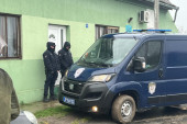 Pakao usred Obrenovca: Nož, krikovi i krv - policija u poslednjem trenutku sprečila masakr!
