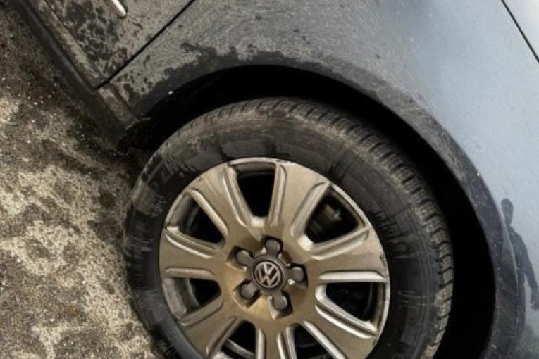 Stravičan  snimak: Deset blokadera napalo Vukašina Đokovića (FOTO/VIDEO)