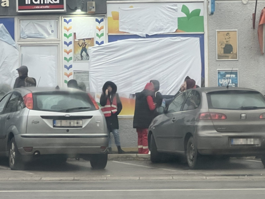 Kakva blokaderska ekipa: Okupljaju se veterani i kapuljaši, a sve pod budnim okom Jaćimovića od 900.000 evra! (VIDEO)