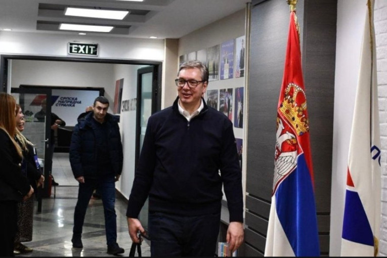 LOKALNI IZBORI U SRBIJI: Predsednik saopštio rezultate izbora, slavlje na ulicama! (FOTO/VIDEO)