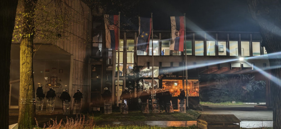 LOKALNI IZBORI U SRBIJI: Predsednik saopštio rezultate izbora, slavlje na ulicama! (FOTO/VIDEO)