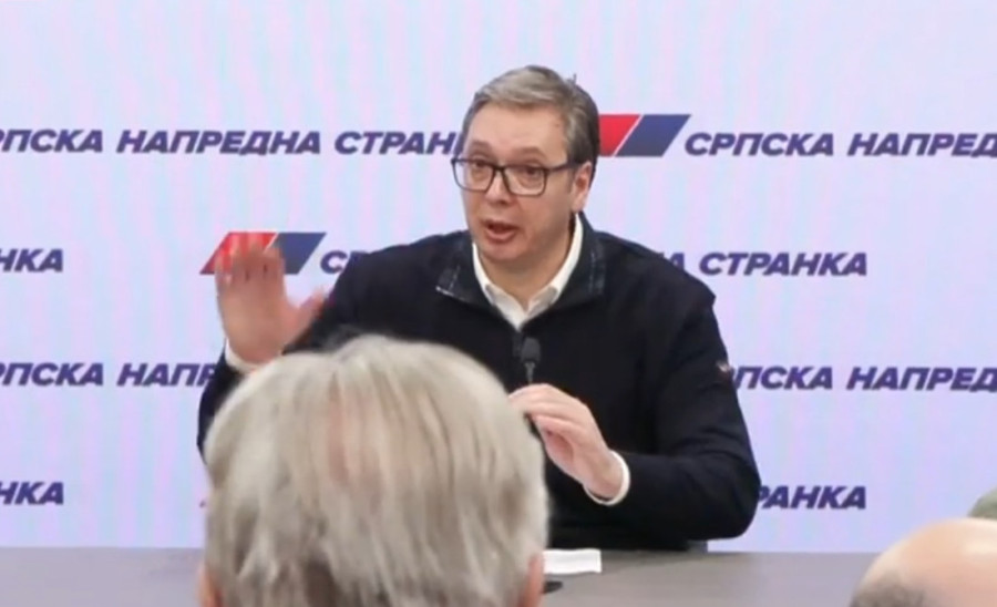 Vučić: "SNS pobedila u svih 10 opština, uspeli smo da odbranimo Srbiju"