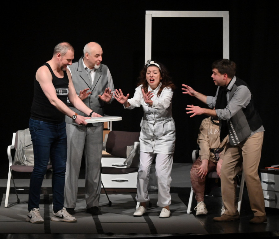 Trijumf predstave "Švejk" na Danima komedije u Jagodini: Čak tri velika priznanja (FOTO)