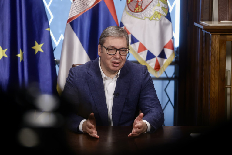 Vučić o stravičnom nasilju blokadera na izborima: Danas ću postaviti ekskluzivan snimak, tukli su mladića kao zveri! (FOTO/VIDEO)