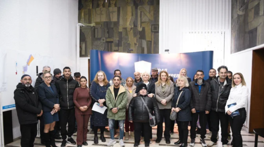 Komesarka Stanisavljević uručila pomoć za 40 porodica u Smederevu: Ogrev obezbeđen za još 55 domaćinstava (FOTO)