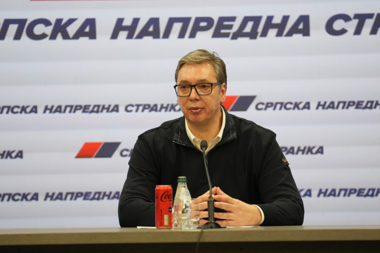 Vučić poručio: Kandidovaću se samo ako bez mene ne mogu da pobede one koji su uništili Srbiju