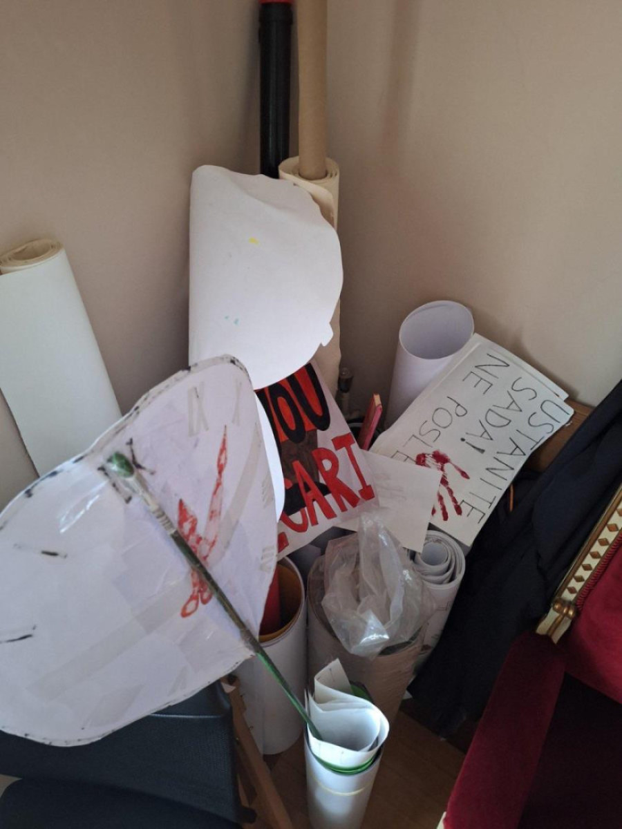 Šta je sve pronađeno u rektoratu: Braunile, špricevi i torbe medicinske opreme u 28 prostorija (FOTO)