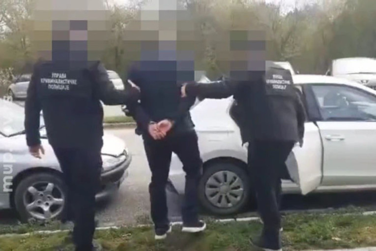 Pali zbog korupcije: Policija uhapsila dva muškarca zbog zloupotrebe službenog položaja