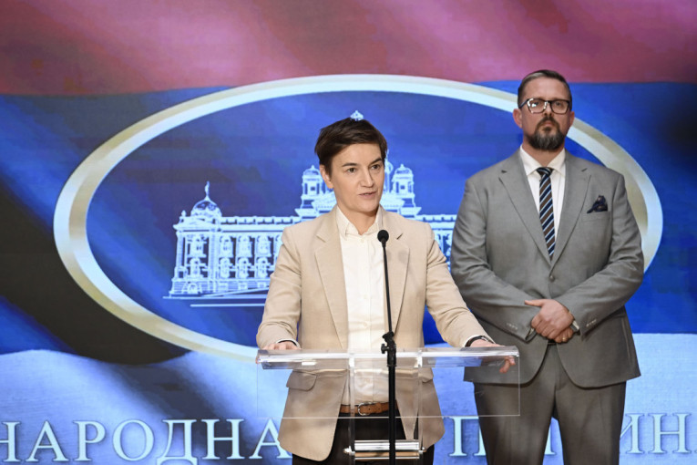 Uspeli smo da vratimo dijalog u institucije, vreme je da unapredimo saradnju: Brnabić razgovarala sa Juhasom, uključićemo što više građana