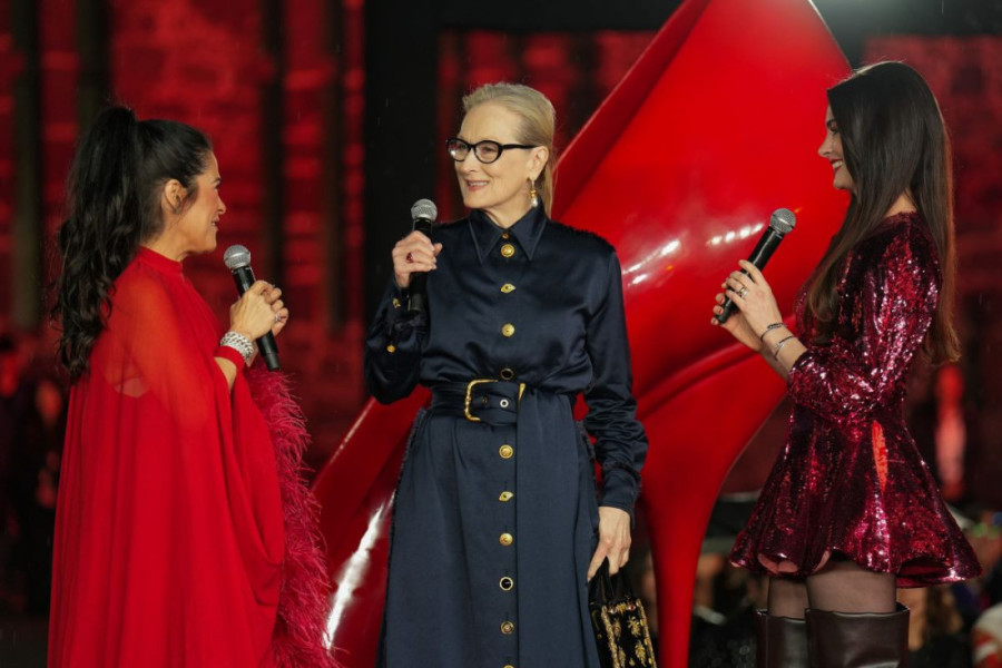 Čuvena crvena štikla kreće u osvajanje sveta: Pogledajte kako je bilo na premijeri filma "Đavo nosi Pradu 2" u Meksiku (FOTO/VIDEO)