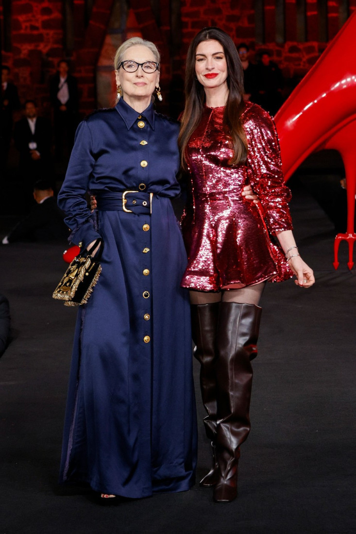 Premijera filma "Đavo nosi Pradu 2" je zaludela svet: Meril Strip i En Hatavej pretvorile crveni tepih u modnu pistu (FOTO)