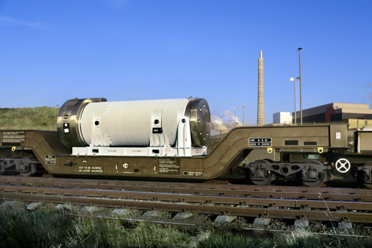 Tramp se domogao obogaćenog uranijuma! Već transportovan u Ameriku