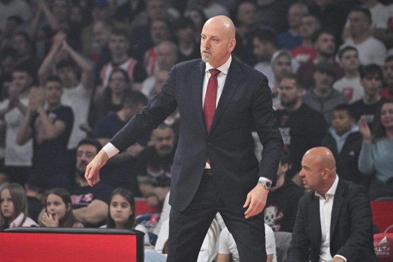 Nikad kraći Obradović: Posle poraza od Partizana, trener Zvezde "cedio" reči iz usta