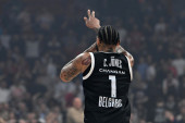 Džons ugasio plamen Zvezdine Arene! Pogledajte hajlajtse Partizanove derbi pobede u Evroligi! (VIDEO)