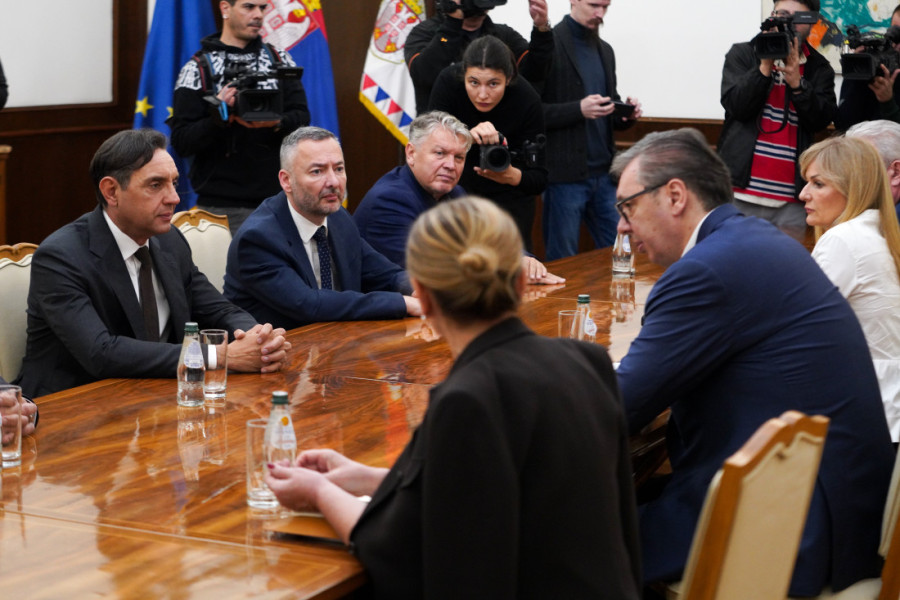 Vučić o rektoru Đokiću i narednim izborima: Mi još ne izlazimo sa kandidatom!