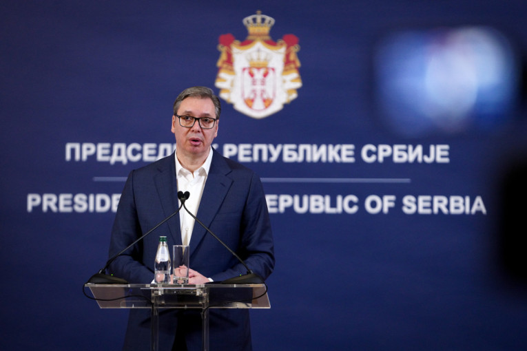 Hit video: Miloš Vučević odigrao basket sa robotom i poslao važnu poruku iz Pekinga – evo koju! (VIDEO)