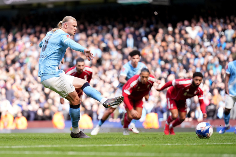 Danas igraju Crvena zvezda i Partizan: Crveno-beli žele da potvrde ulogu favorita, a crno-beli povratak na drugo mesto