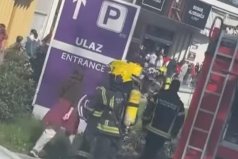 Požar u tržnom centu u Beogradu: Svi evakuisani, vatrogasci brzo reagovali (VIDEO)