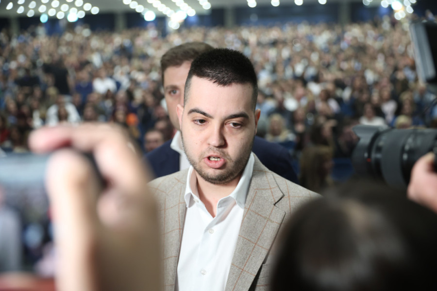 "Srećno ti bilo, junače moj!" Veliko slavlje u domu Dačića (FOTO)