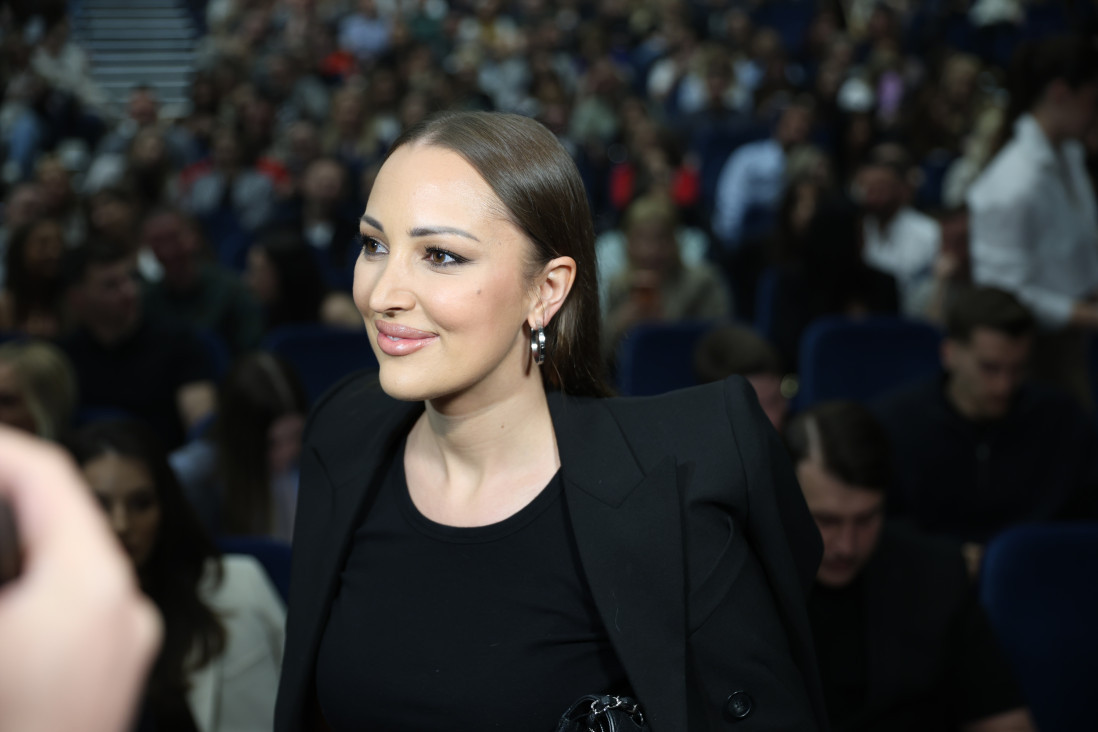 Pevač tražio Priji honorar da joj bude gost na koncertu, sad se tek oglasio o skandalu