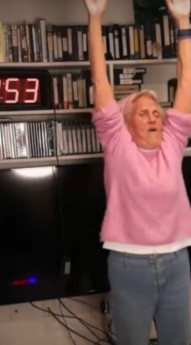 Devedesetogodišnja baka dokazala je da snovi nemaju rok trajanja: Ušla je u Ginisa i zadivila celu planetu (VIDEO)