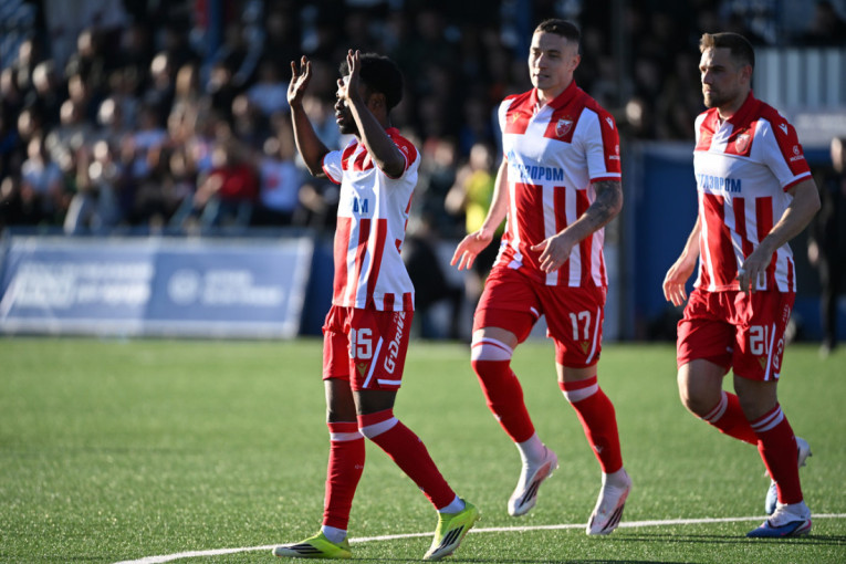 Ovusu srušio svoj Radnik: Zvezda se mučila u Surdulici, pamtiće se bizaran autogol Elšnika!