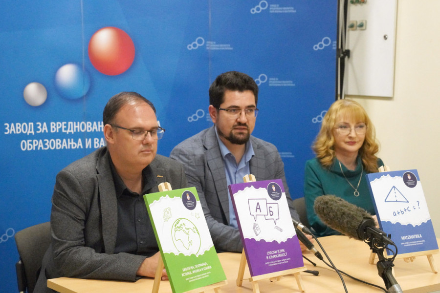 Predstavljene tri zbirke za malu maturu: Evo šta savetuje struka