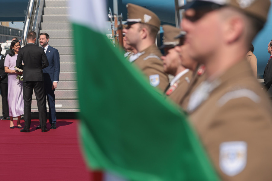 Američki potpredsednik u Budimpešti: Haos u saobraćaju, specijalne mere i borbeni avioni u pripravnosti