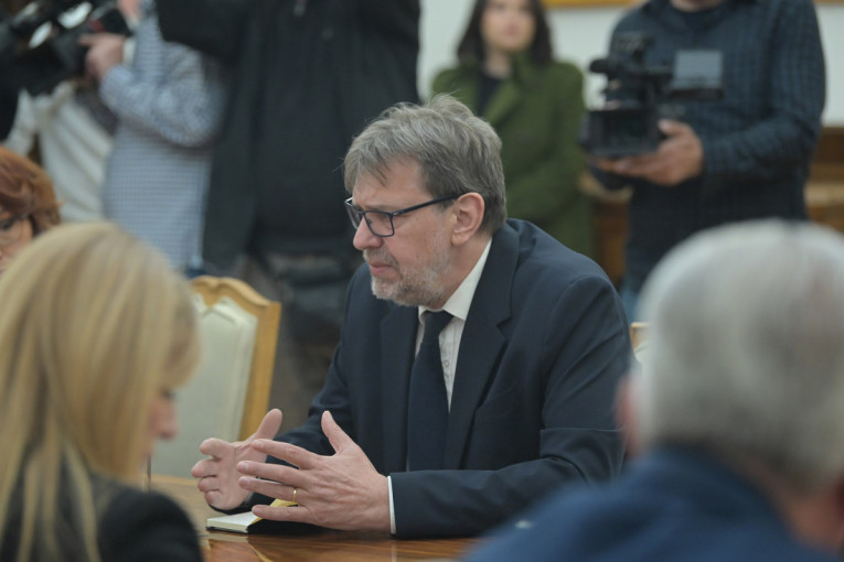 Oglasio se Žigmanov nakon konsultacija: Poštovaćemo svaku odluku o izborima