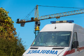 Užas kod Brankovog mosta: Kran se obrušio na gradilištu, stradao jedan radnik!